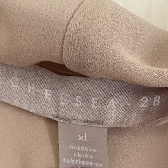 Chelsea28 Wrap Front Button Blouse Twist Hem Top Beige Size XL NEW - Picture 6 of 7